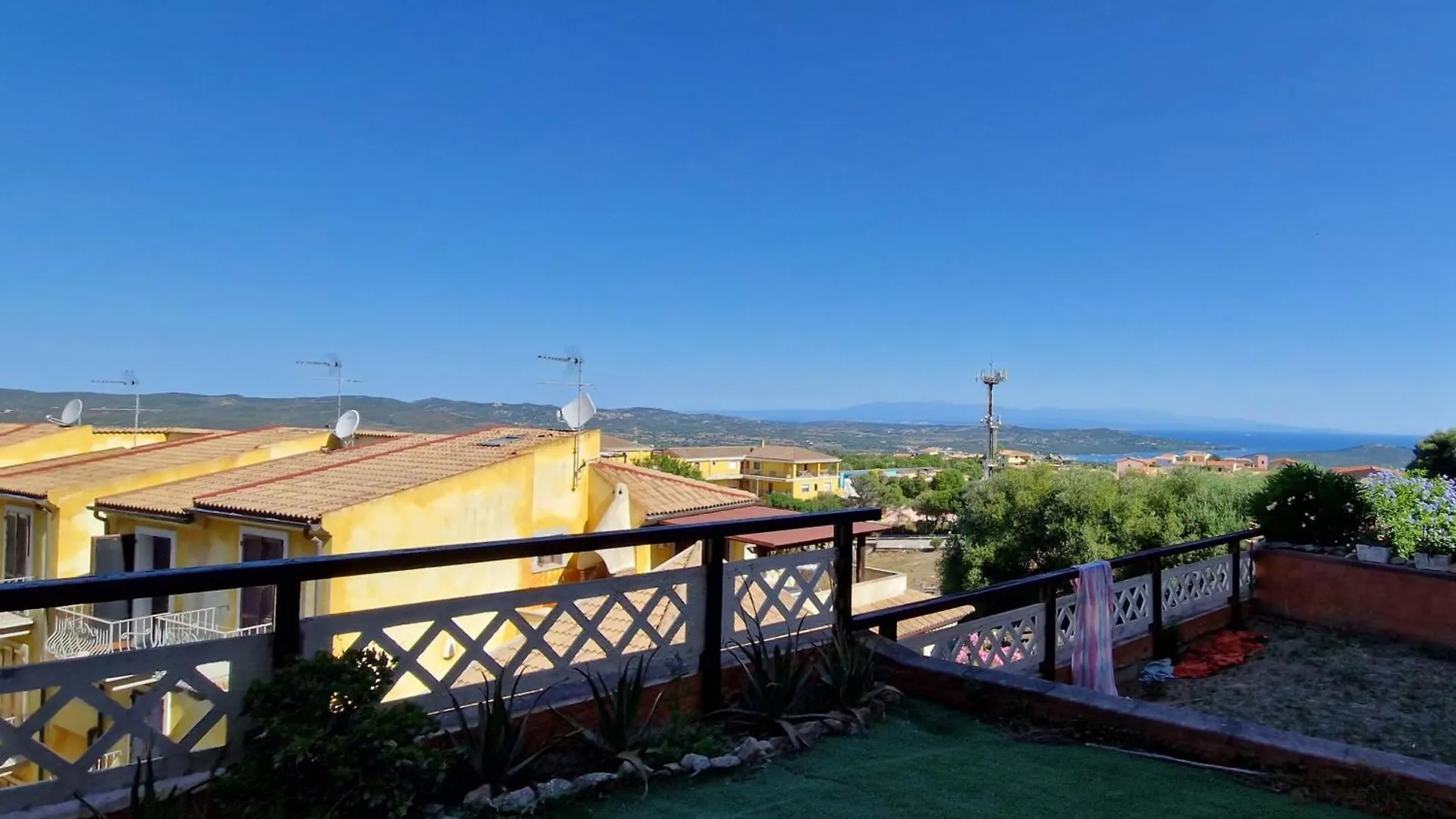 Helen'S House By Holiday World San Pasquale 0*,  Italy